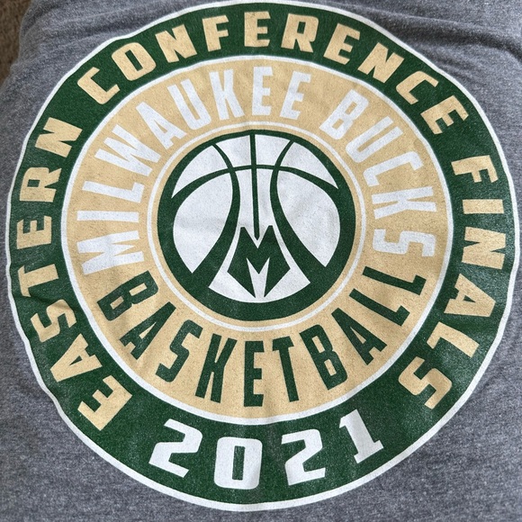 Milwaukee Bucks Medium Sportiqe t-shirt eastern conference champs 2021 size M - Picture 5 of 7